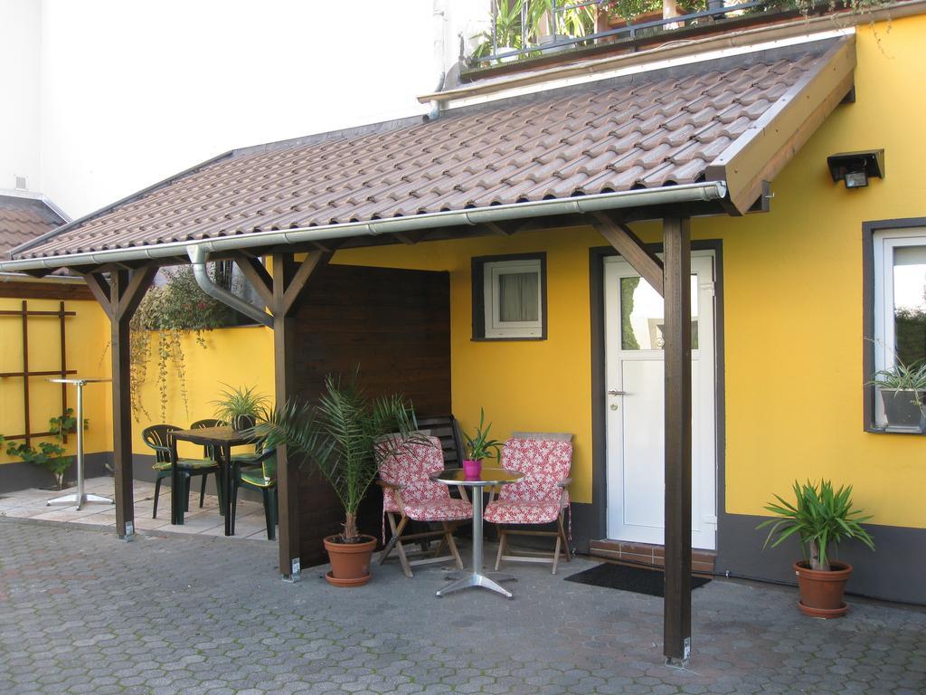 Apartment Airport Kolonia Zewnętrze zdjęcie